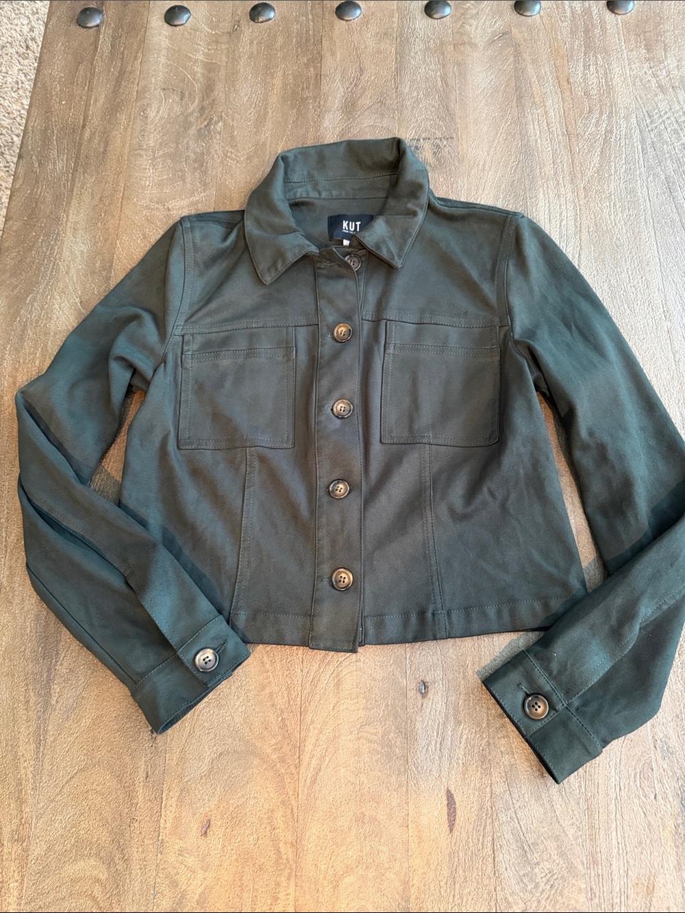 Kit from the Kloth Matilda Crop Faux Suede Trucker Jacket Hunter Green E106 - Picture 6 of 11